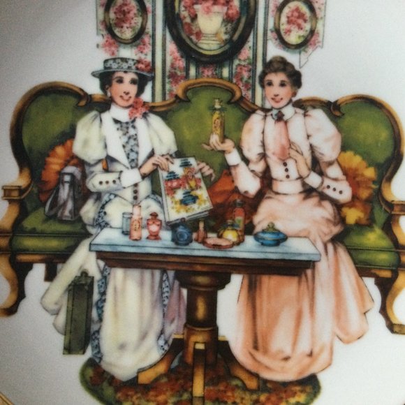 AVON president's club award collector plates "Personal Service" 2011-2012 8.5" - Picture 5 of 6